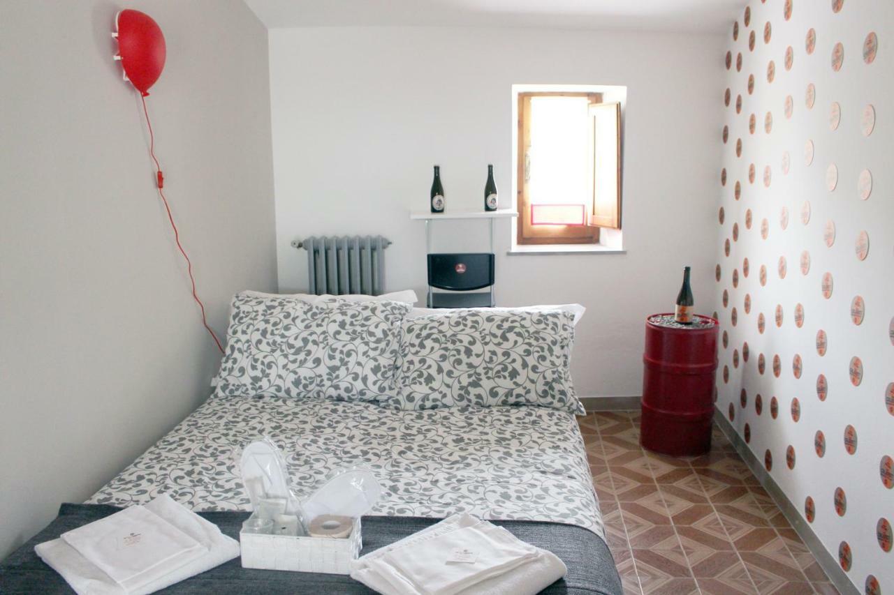 La Sosta Navarra Bed & Beer Γκούμπιο Εξωτερικό φωτογραφία