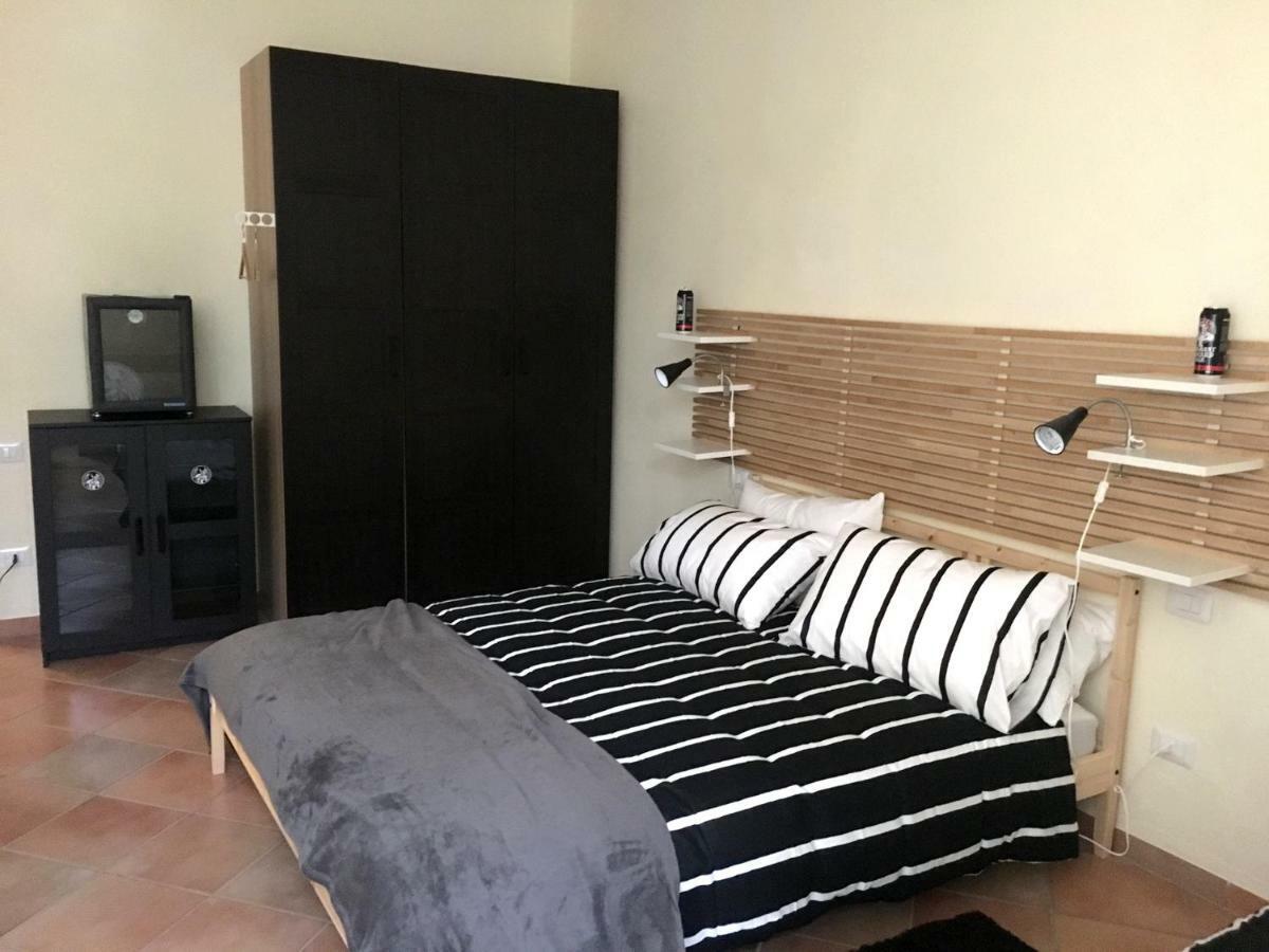 La Sosta Navarra Bed & Beer Γκούμπιο Εξωτερικό φωτογραφία